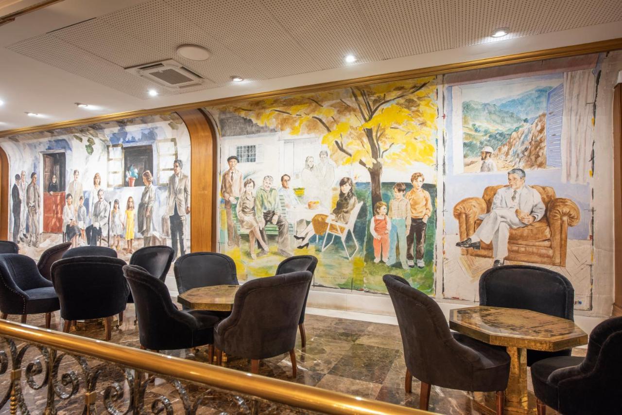 Eurostars Araguaney Hotel Santiago de Compostela Bagian luar foto The interior of the restaurant